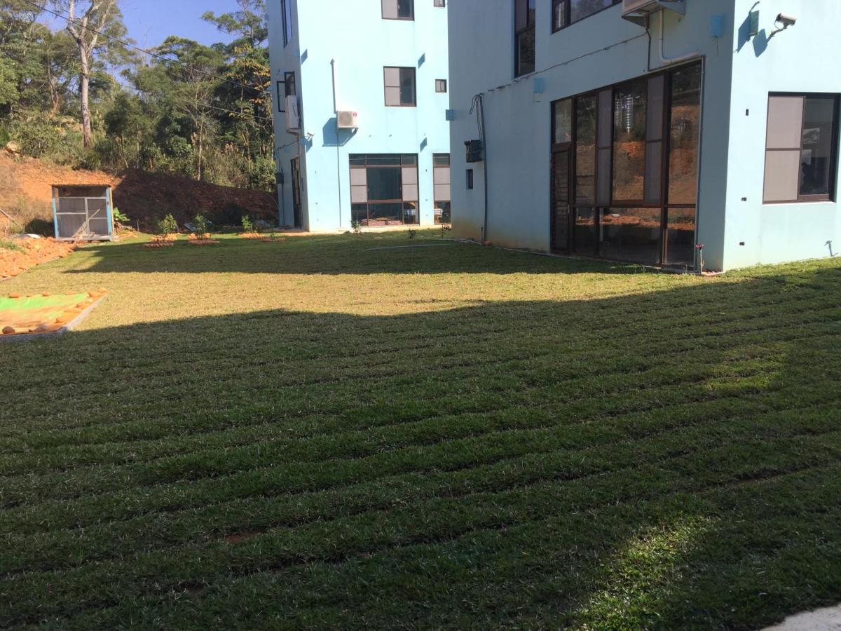 巨缿民宿巨象民宿 Sanyi Exterior foto